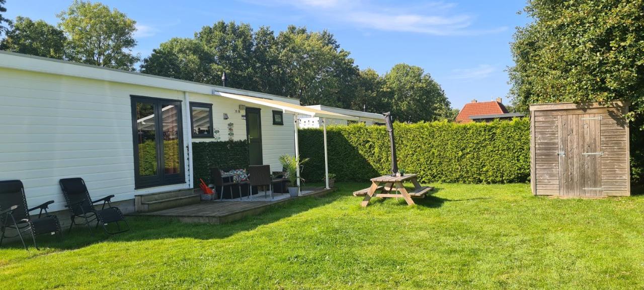Gezellige Chalet Met Grote Privetuin. Dronrijp Ngoại thất bức ảnh